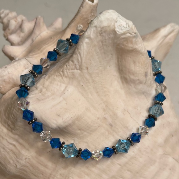 Handmade Swarovski Blue / Clear Crystals / Silver Toggle Clasp Bracelet